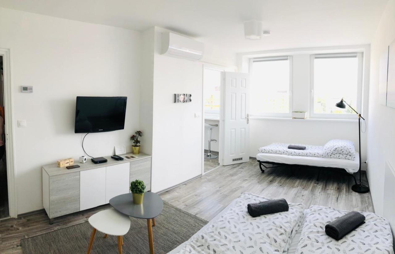 Central Apartments Veszprém Dış mekan fotoğraf